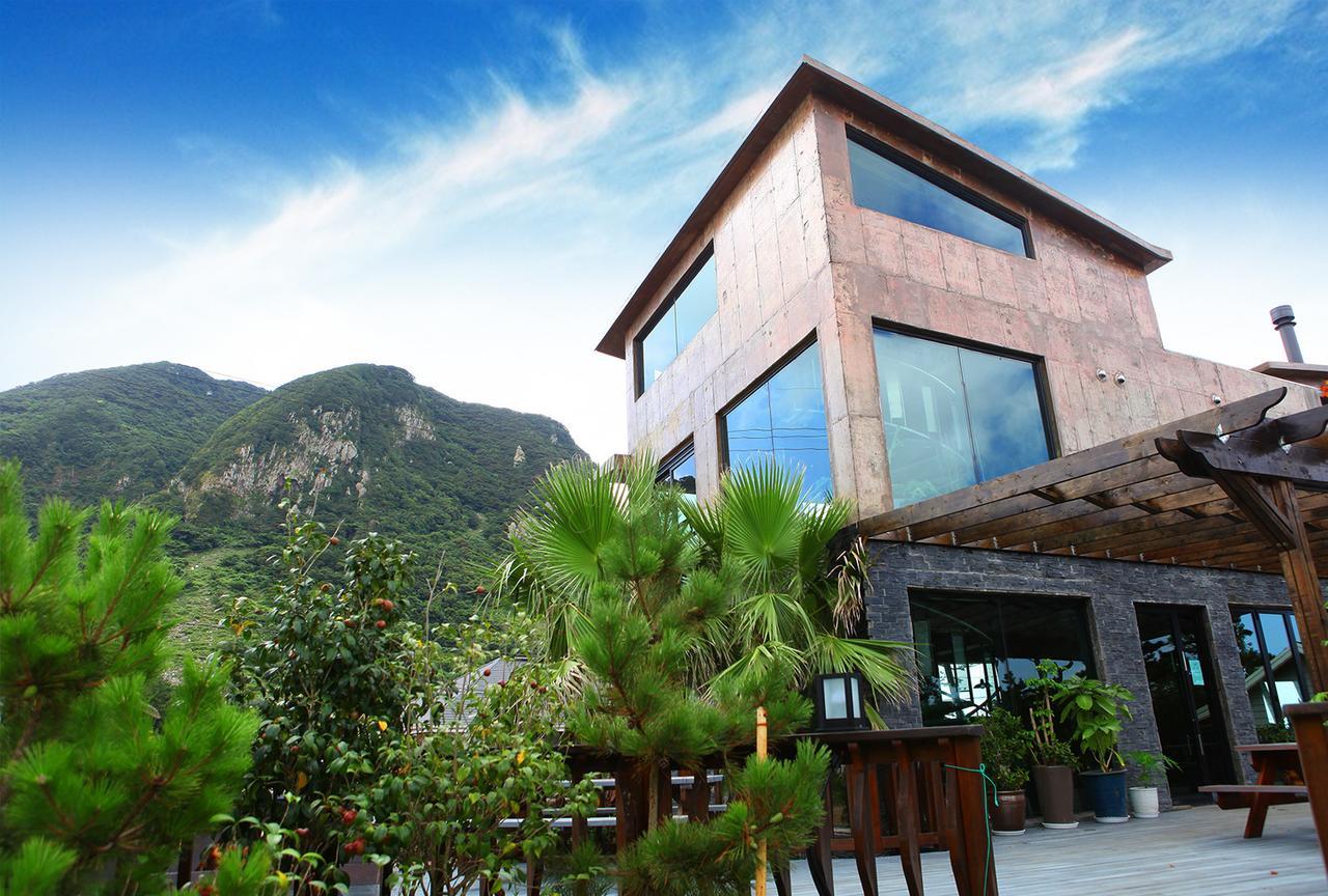 Mirvill Pension & Resort Seogwipo Ngoại thất bức ảnh