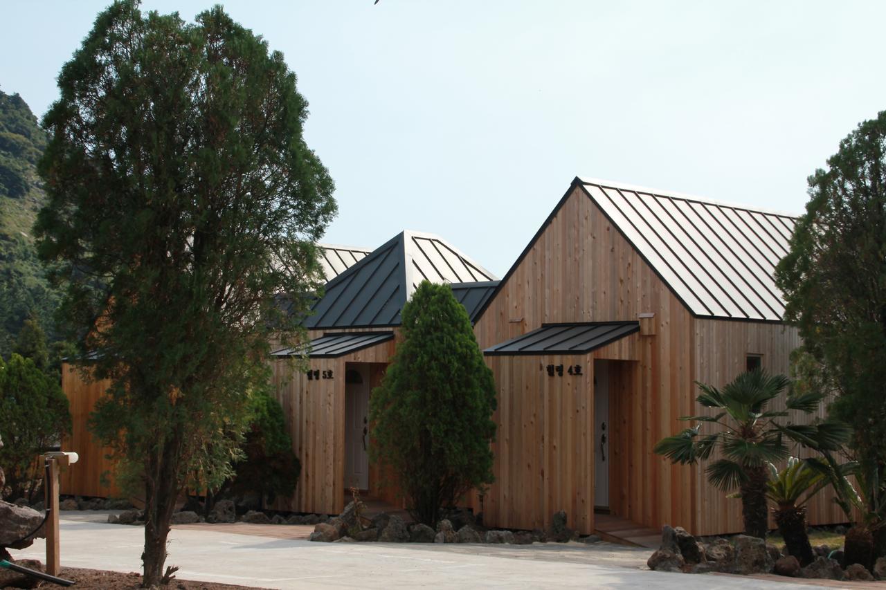 Mirvill Pension & Resort Seogwipo Ngoại thất bức ảnh