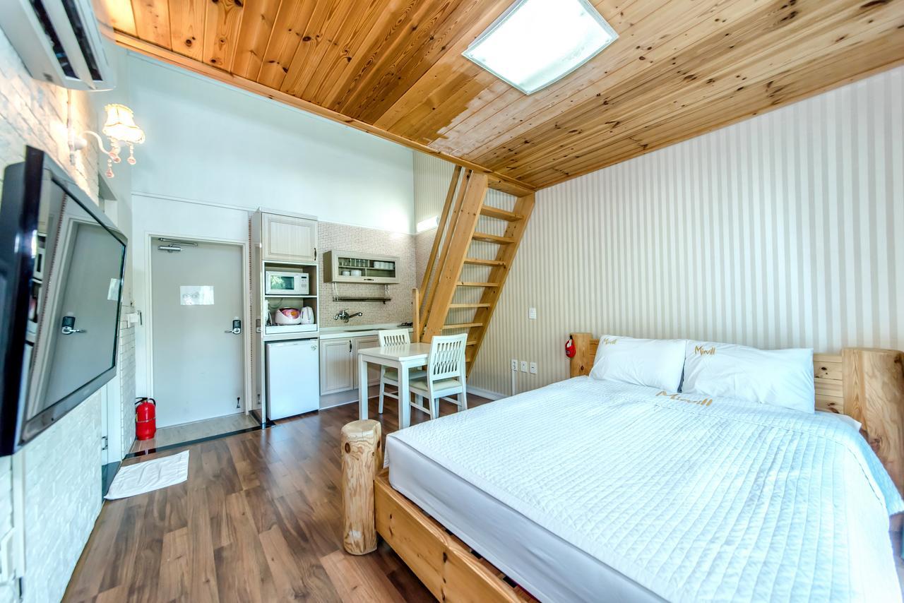 Mirvill Pension & Resort Seogwipo Ngoại thất bức ảnh