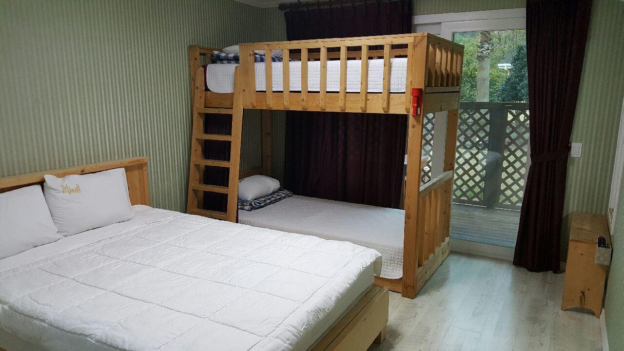 Mirvill Pension & Resort Seogwipo Ngoại thất bức ảnh