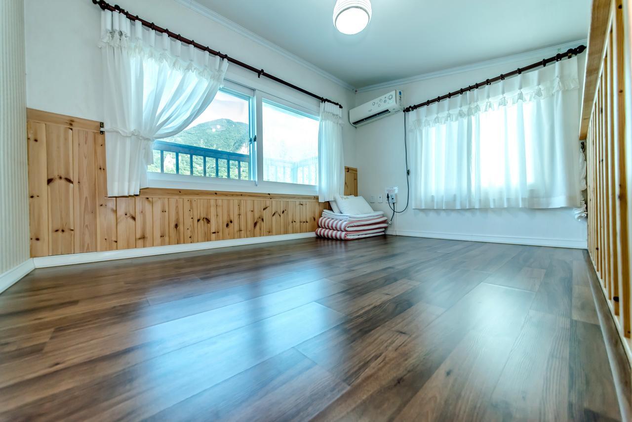 Mirvill Pension & Resort Seogwipo Ngoại thất bức ảnh