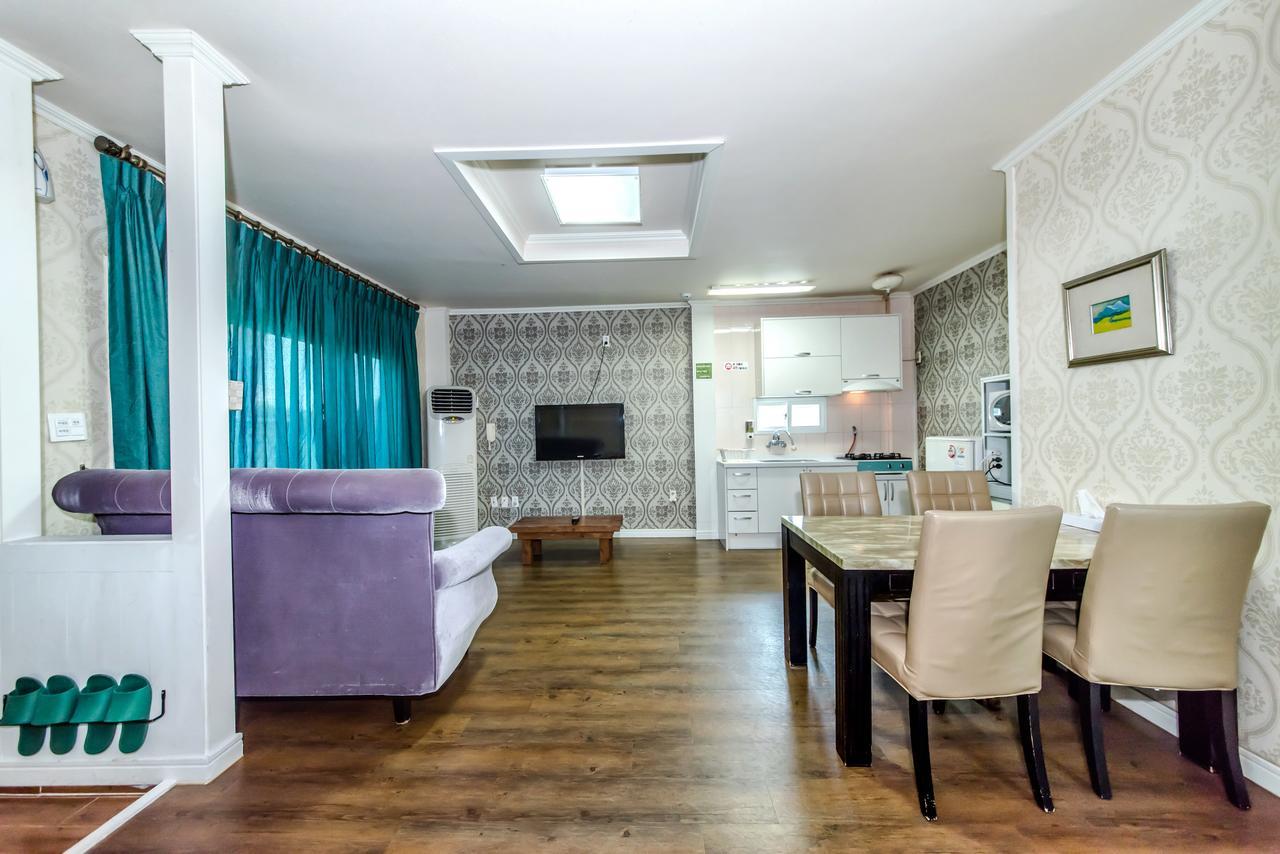 Mirvill Pension & Resort Seogwipo Ngoại thất bức ảnh