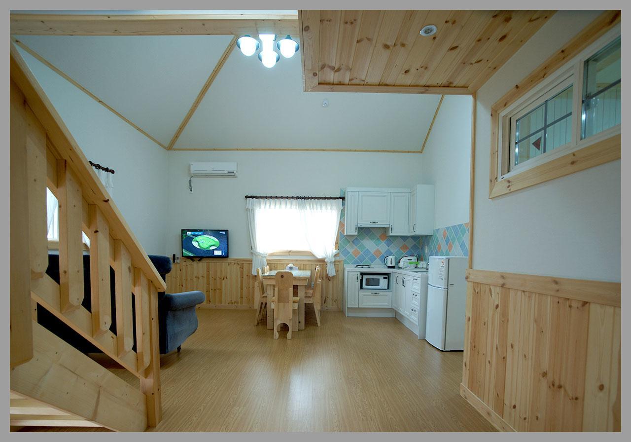 Mirvill Pension & Resort Seogwipo Ngoại thất bức ảnh