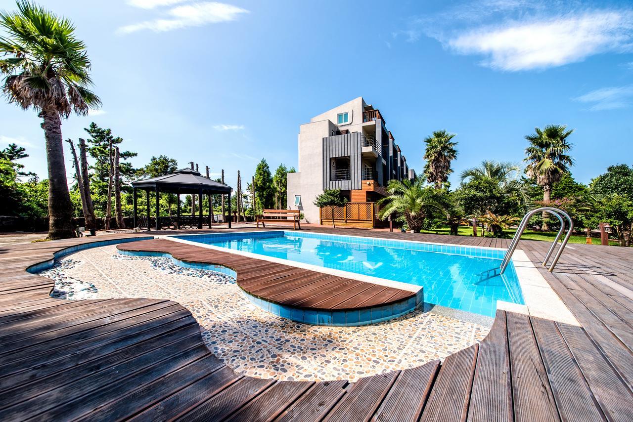 Mirvill Pension & Resort Seogwipo Ngoại thất bức ảnh
