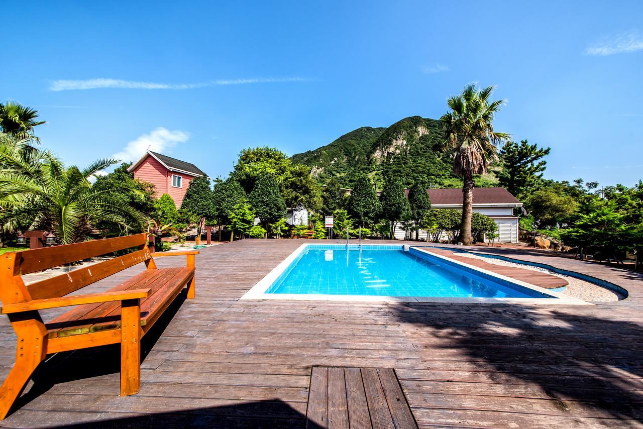 Mirvill Pension & Resort Seogwipo Ngoại thất bức ảnh